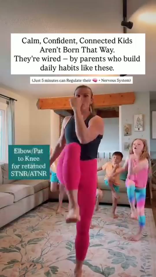 Opposite elbow to knee: screenshot from the supplied demonstration at 0:18
